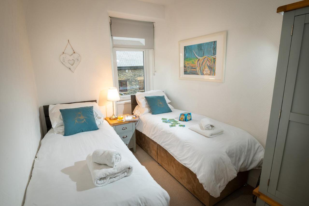 Woodland Cottage - Private Courtyard - Pet Friendly Retreat In The Heart Of ウィンダミア エクステリア 写真